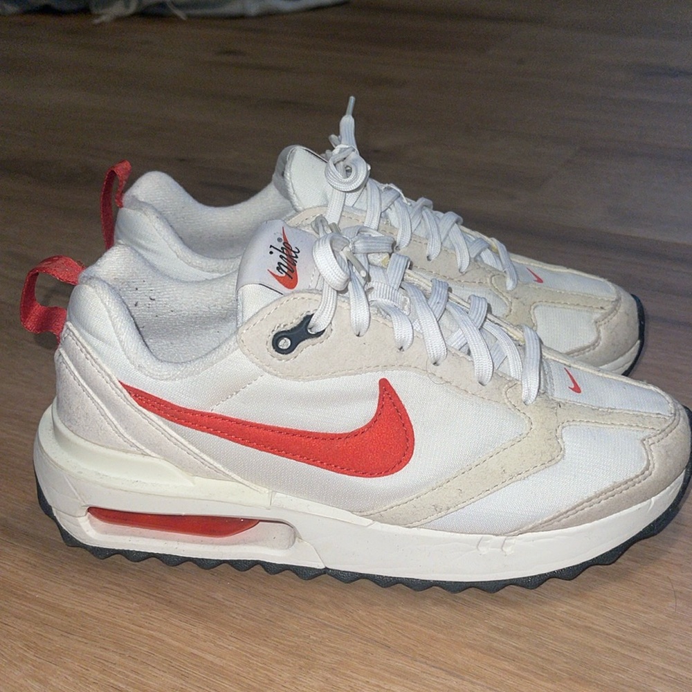 Women’s Nikes